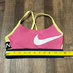Nike Icon Clash Women's Light-Support Sports Bra S dri fit removable padding Y2K
